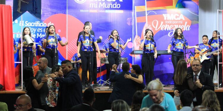 Estrellas YMCA presentó su nuevo sencillo promocional “Mi Primera Ilusión”