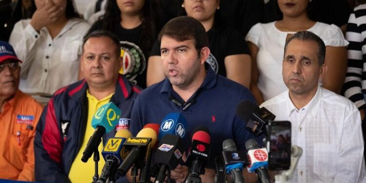 Prosperi condiciona su reconocimiento a los resultados; aunque se mantiene en la contienda