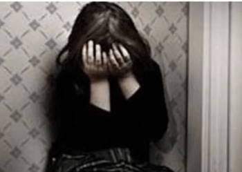 Profesor de música admitió que violó reiteradamente a una menor de edad: condenado a más de 13 años de prisión