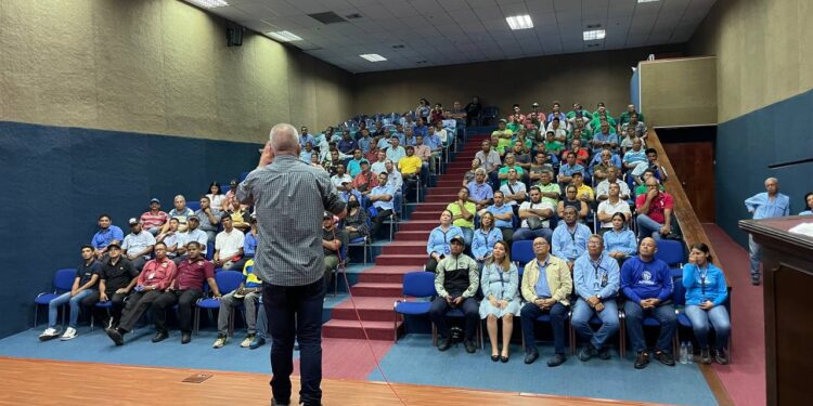 Alcaldía de San Diego inició ciclo de conversatorios sobre seguridad vial en el municipio