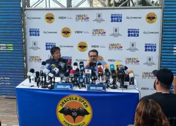 Lacava anunció un programa de masificación del tenis: hay más de 300 niños becados