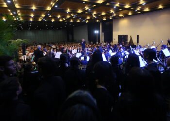 Cientos de carabobeños acompañaron concierto en homenaje a Nuestra Señora del Socorro en Hesperia WTC Valencia