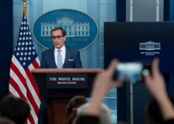 EE UU: Israel hará pausas diarias de 4 horas en Gaza para permitir la salida de civiles