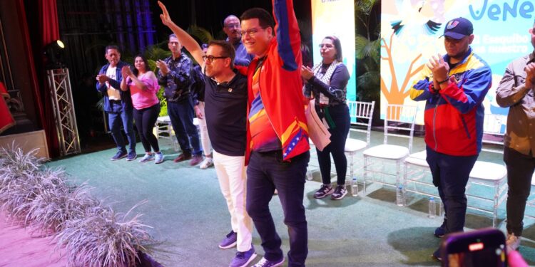 Juramentado comando de campaña municipal y parroquiales de Valencia “Venezuela toda”