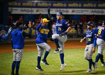 La Nave derrotó a Tigres con poder y gran pitcheo