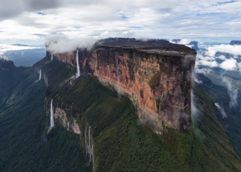 Venezuela dice estar comprometida con la protección de las mesetas conocidas como tepuy