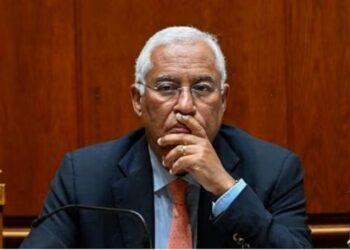 El primer ministro de Portugal dimite por investigación de corrupción en negocios de litio