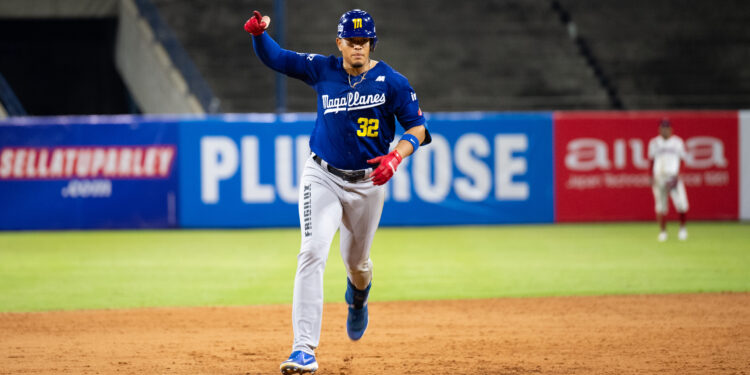 Magallanes no pudo con Tiburones en el Universitario