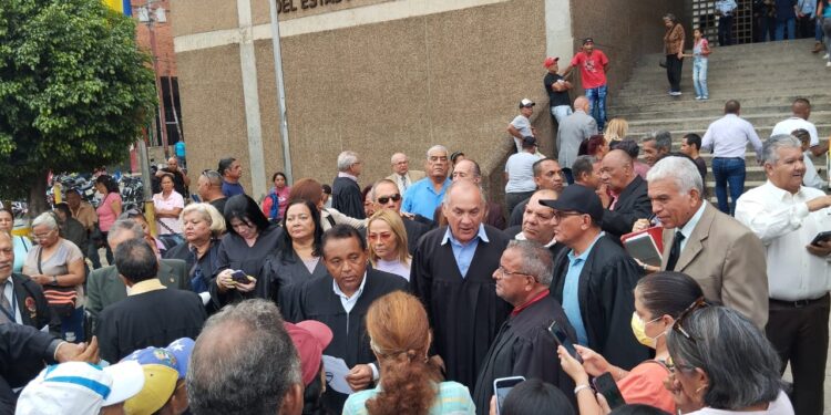 Abogados de Carabobo exigieron intervención del sistema judicial por presunta corrupción