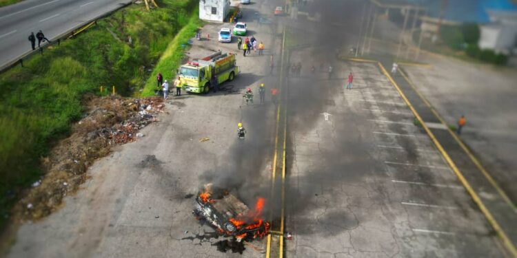 Reportan un hombre calcinado en la ARC tras accidente de tránsito este 25 de diciembre
