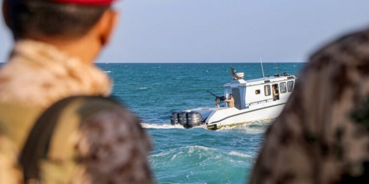 Estados Unidos anuncia una coalición militar de 10 países en el mar Rojo ante los ataques hutíes