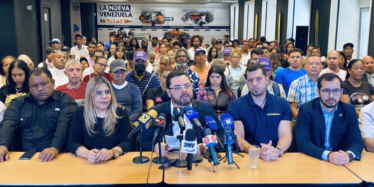 Ecarri exige a Maduro patrullaje marítimo y sobrevuelo de sukhoi en áreas soberanas de Venezuela