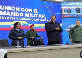 Maduro arremetió contra el canciller británico David Cameron por el Esequibo