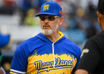 Magallanes despide a Miguel Cairo; Ramón Hernández será el nuevo manager