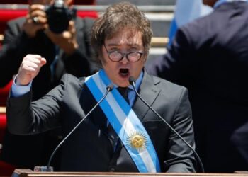 Milei advierte que Argentina vivirá una catástrofe si el Congreso no avala sus reformas