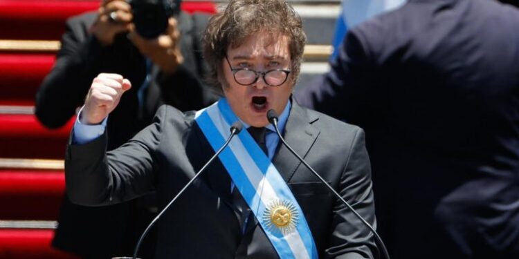 Milei advierte que Argentina vivirá una catástrofe si el Congreso no avala sus reformas