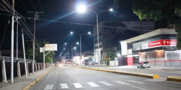 Alcaldía de Naguanagua instaló cerca de 1700 lámparas Led durante el 2023