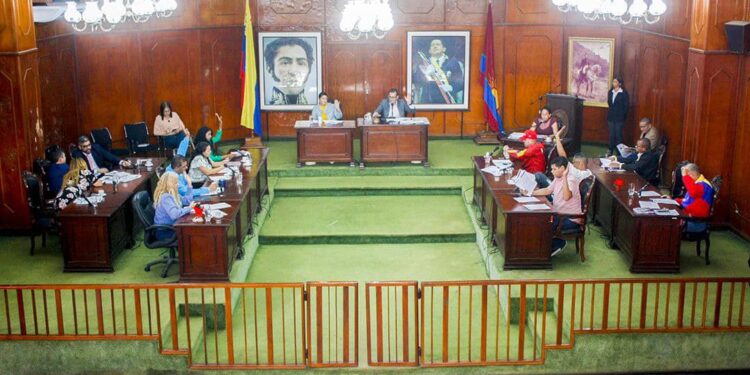 Mayoría oficialista en el CLEC aprobó presupuesto 2024 al gobernador Lacava