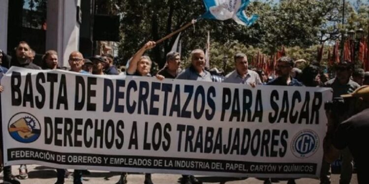 Protestas en Argentina contra las medidas de Javier Milei
