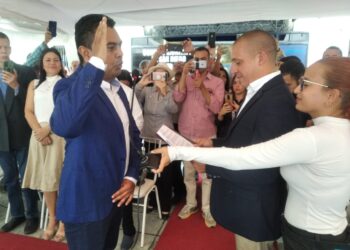 Ángel Luna al asumir la Presidencia del Concejo Municipal: «San Diego estará a la vanguardia en 2024»