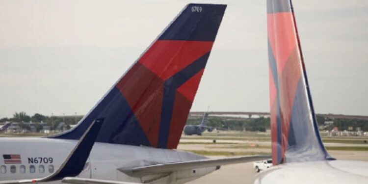 Chocan dos aviones en un aeropuerto de Florida sin causar daños ni heridos