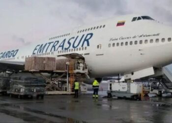 Aerolínea venezolana se reserva acciones judiciales por el avión decomisado en Argentina