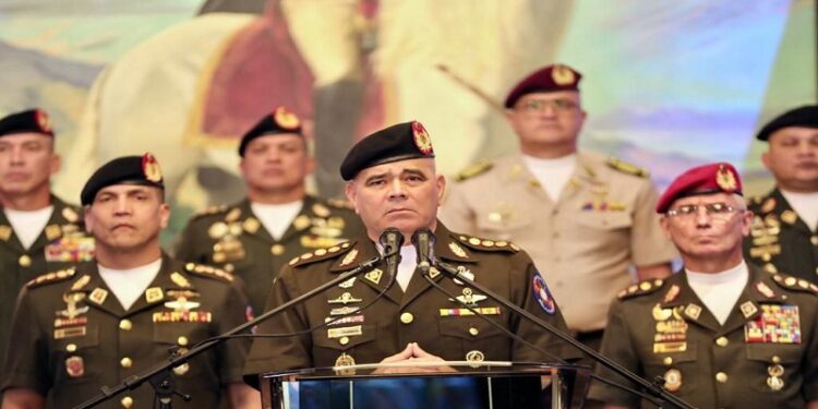 Padrino López: FANB será contundente contra planes desestabilizadores