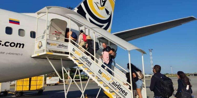 Reactivan ruta aérea Valencia-Bogotá a través de Turpial Airlines