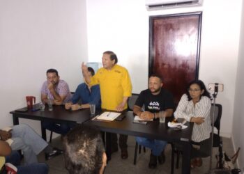 Andrés Velásquez ratificó desde Valencia que «no se saldrán de la ruta electoral»