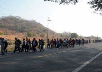 Connacionales en caravana migrante: Mejor sufrir intentando ingresar a EE UU que regresar a Venezuela