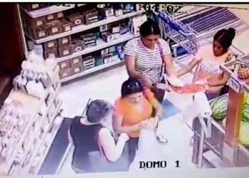 Capturan a dos mujeres dedicadas al hurto de supermercados y comercios