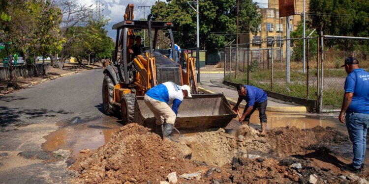 Alcaldía de Guacara reparó fuga de agua potable en sector Malavé Villalba
