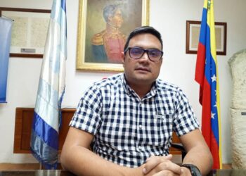 Ingenieros agrónomos recomiendan a los agricultores uso moderado de agroquímicos