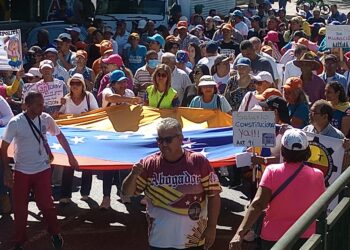 Oposición en Carabobo marchó y se concentró de forma pacífica en Valencia