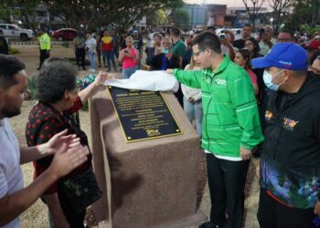 Alcalde Fuenmayor inauguró el Complejo Deportivo Rafael Urdaneta en Valencia