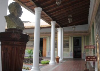 Ciclo de conversatorio «Valencia es Cultura y Tradición» en homenaje a la ciudad