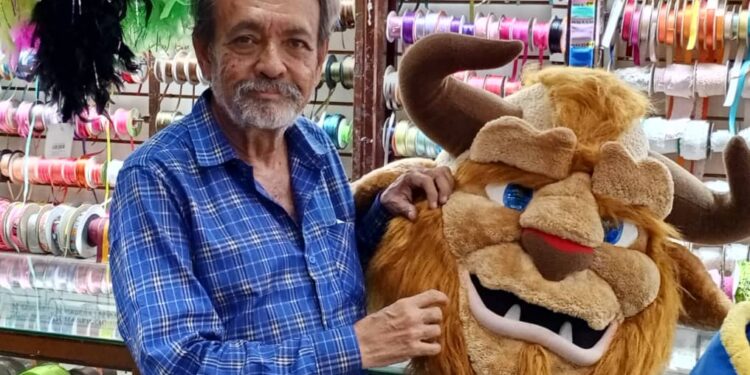 Un corazón amarillo y un “te amo” entre anécdotas más sentidas de José Gregorio Guevara