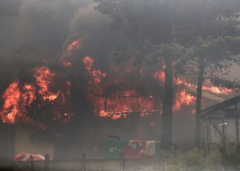 Aumentan a 112 los fallecidos en los devastadores incendios de Valparaíso