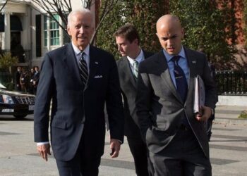 Juan González, principal asesor de Biden para Latinoamérica, deja el cargo