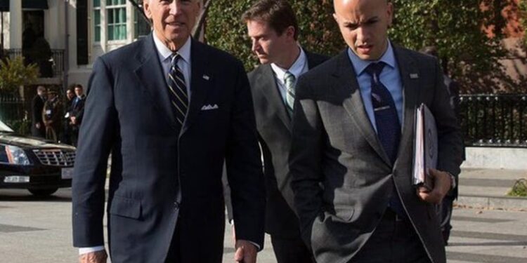 Juan González, principal asesor de Biden para Latinoamérica, deja el cargo