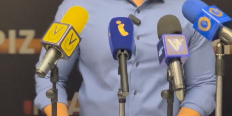 Lápiz propone presidenciales el 27 de octubre y plantea cuatro condiciones que blinden el proceso