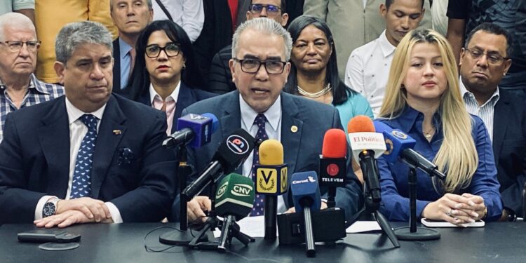 Luis Eduardo Martínez: Los venezolanos necesitan soluciones que no estén inhabilitadas