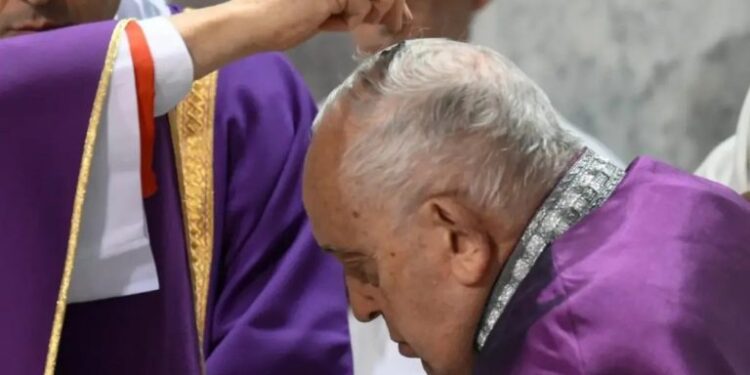 El papa Francisco lamenta un mundo en el que todo es «social»