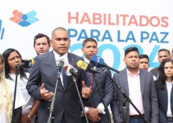 Leocenis García propone pacto entre candidatos habilitados y evitar “la tentación de la abstención”