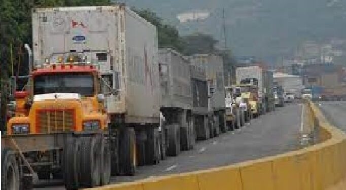 Piden que haya suministro constante de gasoil en Puerto Cabello