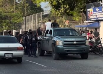 PM de Naguanagua detuvo a jóvenes en camioneta por lanzar agua a transeúntes