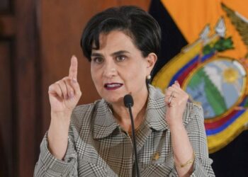Canciller de Ecuador califica de «muy fuertes» las declaraciones de Maduro contra Noboa