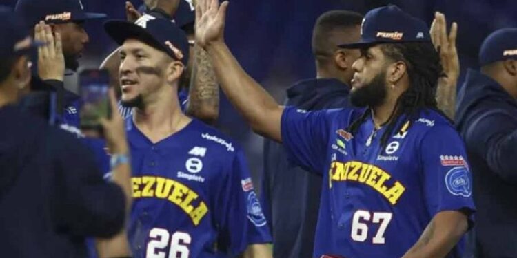 Tiburones retoma la senda de la victoria y sepulta a Naranjeros en la Serie del Caribe