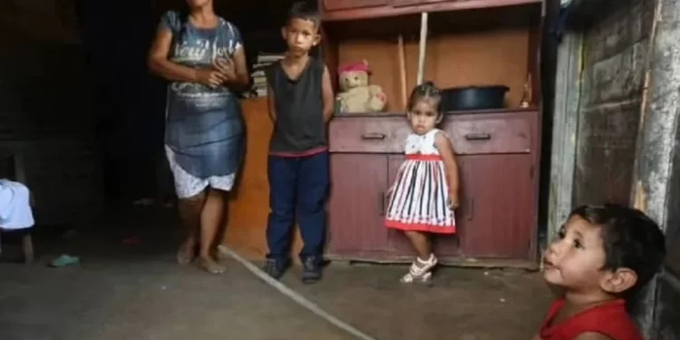 Servicio público: Abuela solicita ayuda para manutención de cinco nietos huérfanos