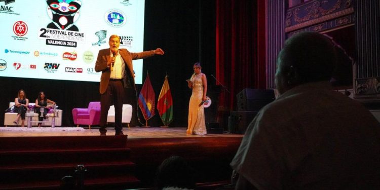 Alcaldía de Valencia celebra el 2do. Festival de Cine Independiente Valencia 2024 en el Teatro Municipal